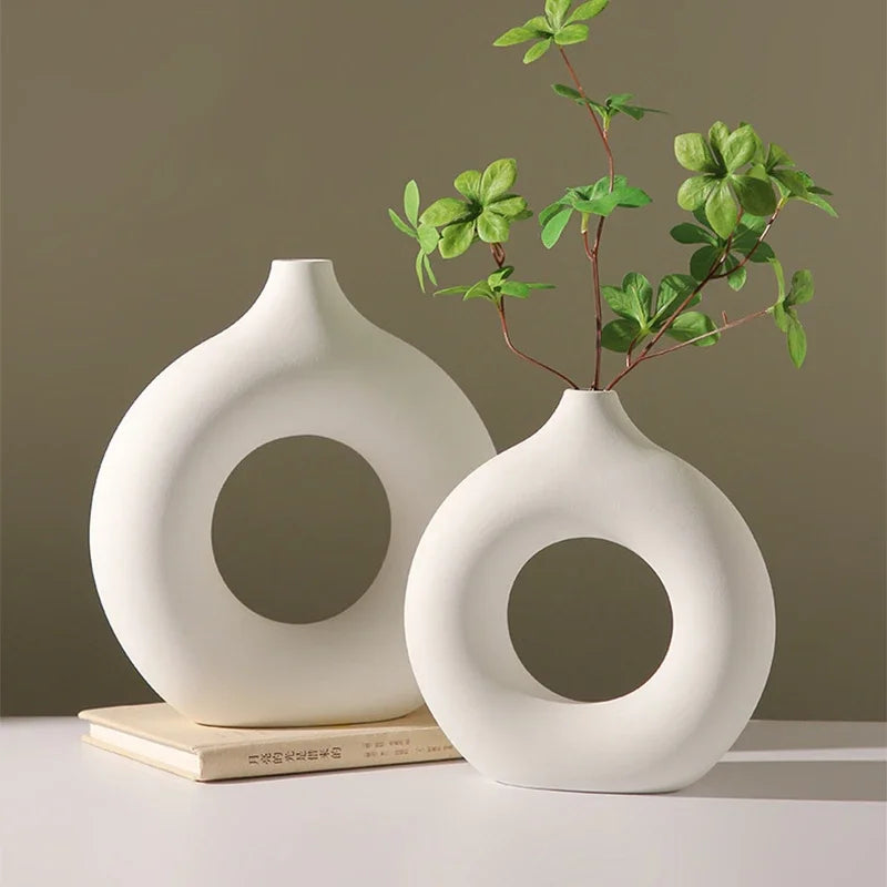 Imitation Vase(Pure White/Black)