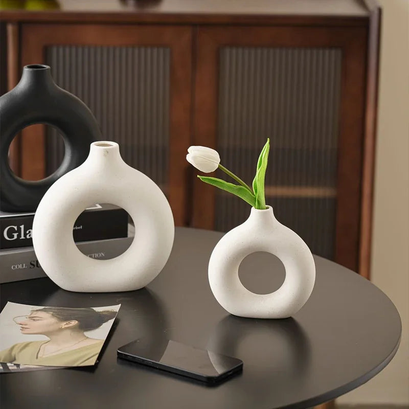 Imitation Vase(Pure White/Black)
