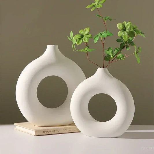 Imitation Vase(Pure White/Black)