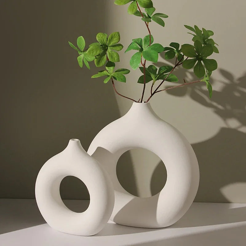 Imitation Vase(Pure White/Black)