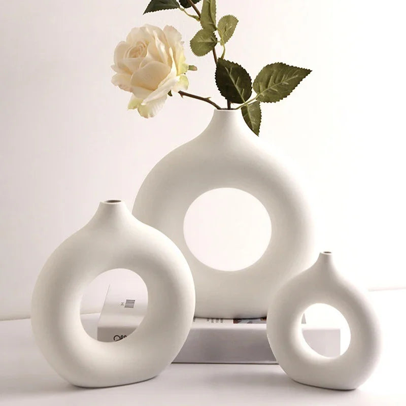 Imitation Vase(Pure White/Black)