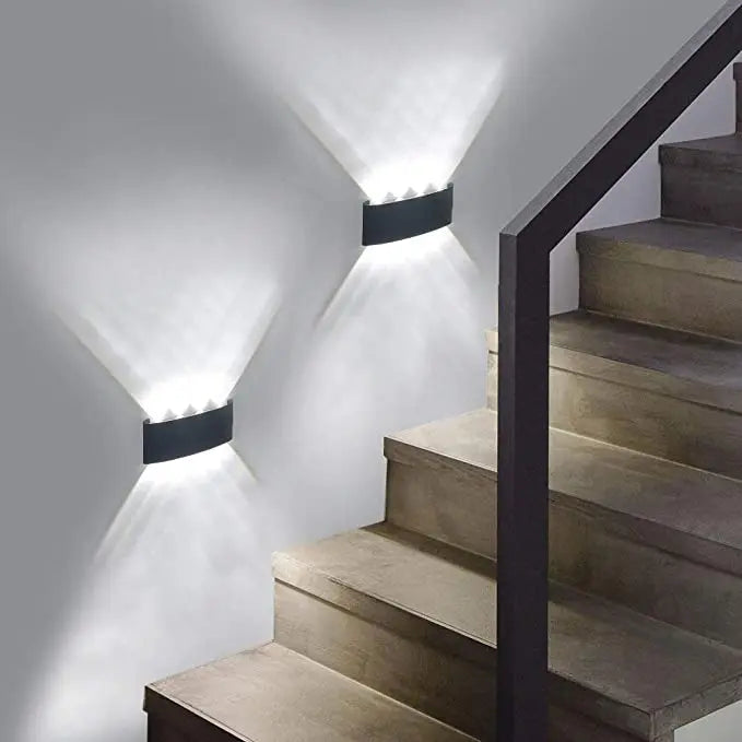 Modern Indoor/Outdoor LED Wall Light