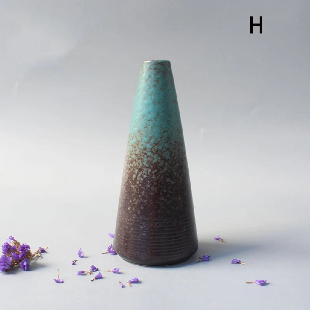 Ceramic small vase (home Japanese decoration)