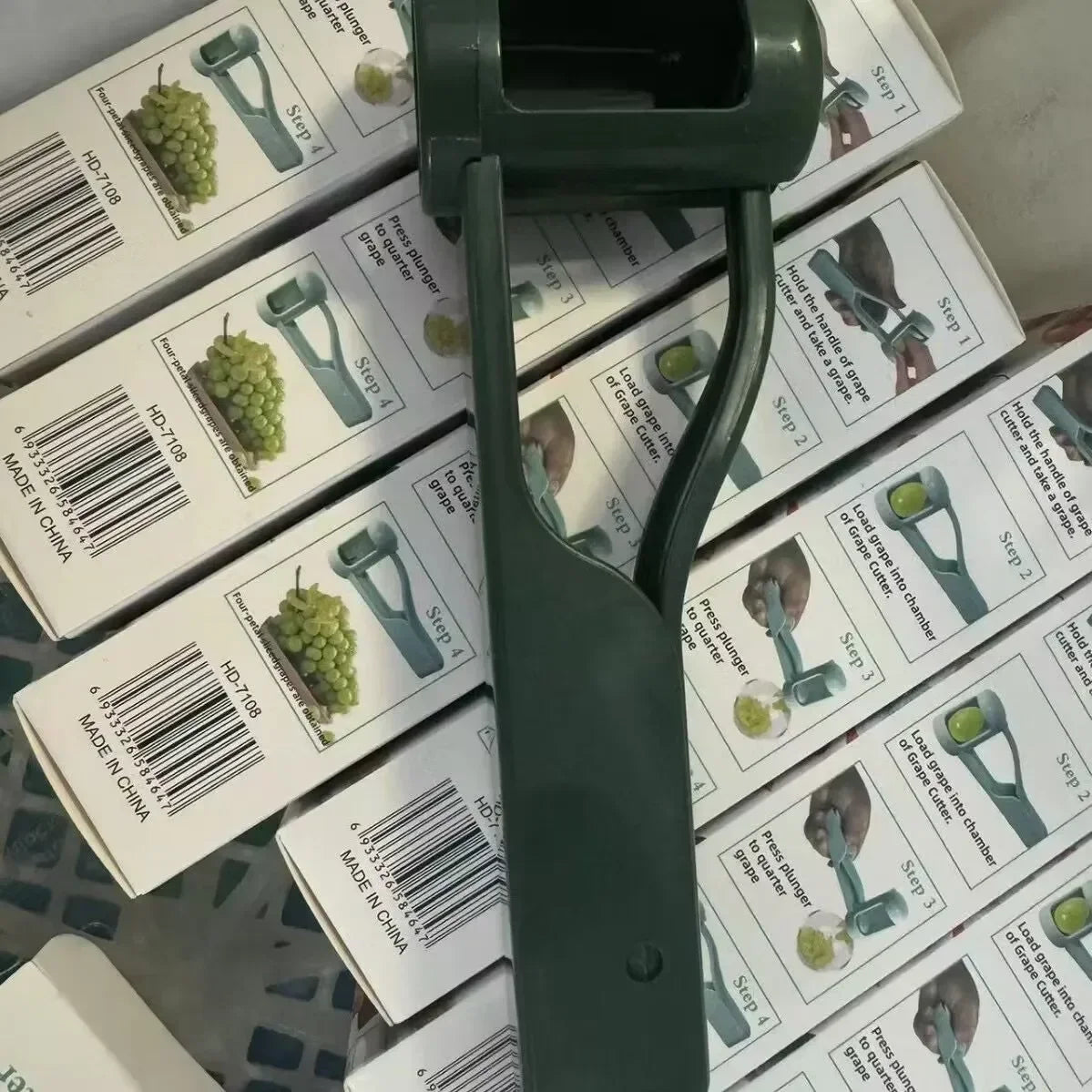 Cutter tool for Grapes, Cherry , Strawberry