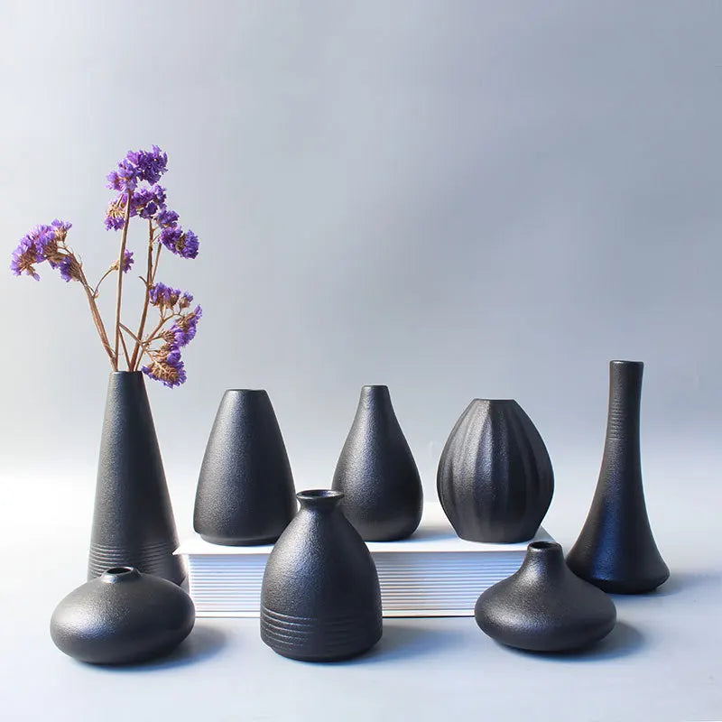 Ceramic small vase (home Japanese decoration)