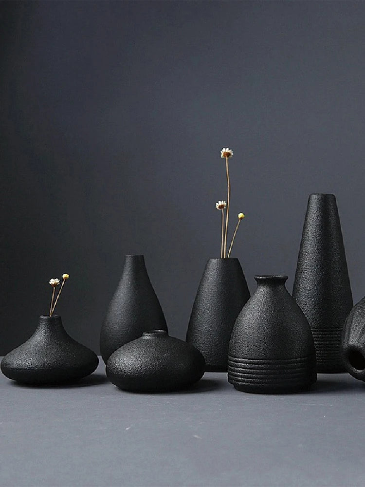 Ceramic small vase (home Japanese decoration)