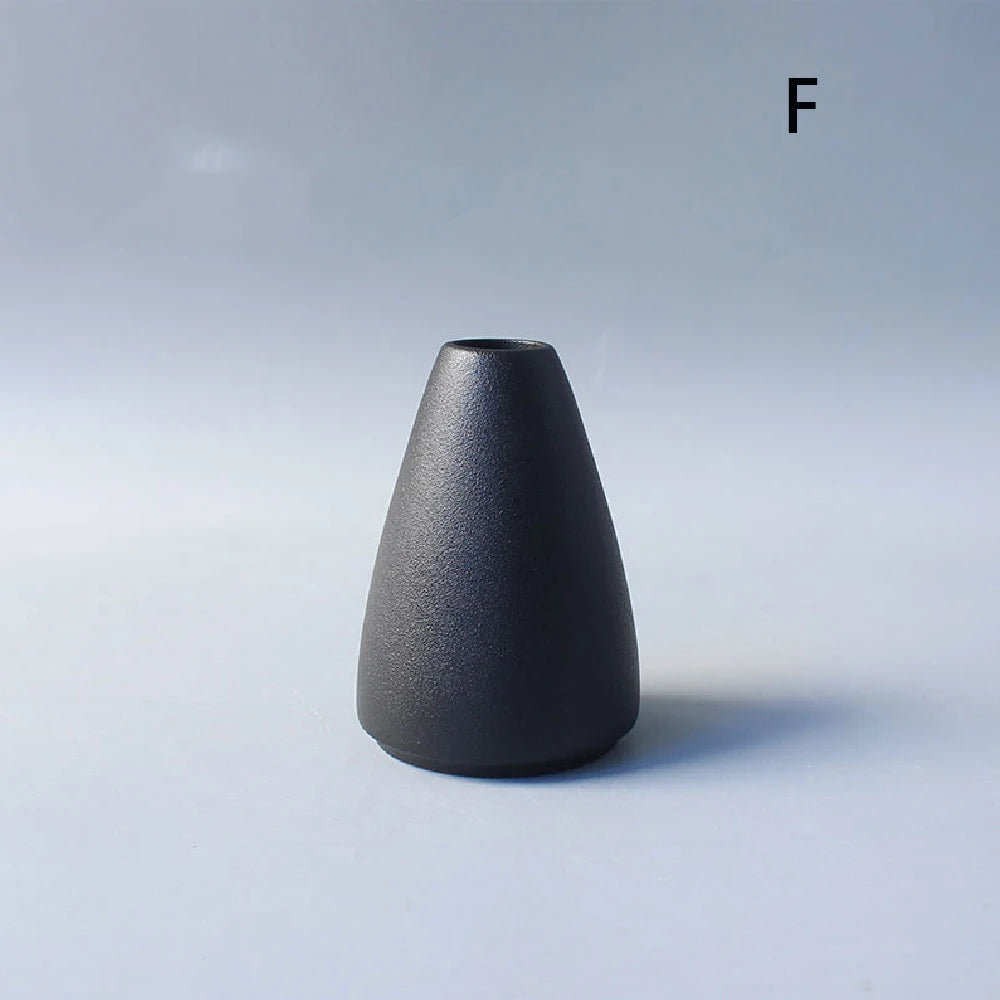 Ceramic small vase (home Japanese decoration)