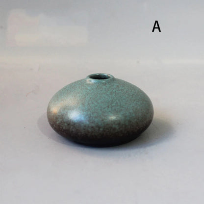 Ceramic small vase (home Japanese decoration)