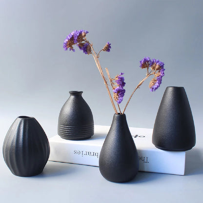 Ceramic small vase (home Japanese decoration)